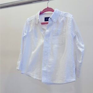 White collared button down shirt